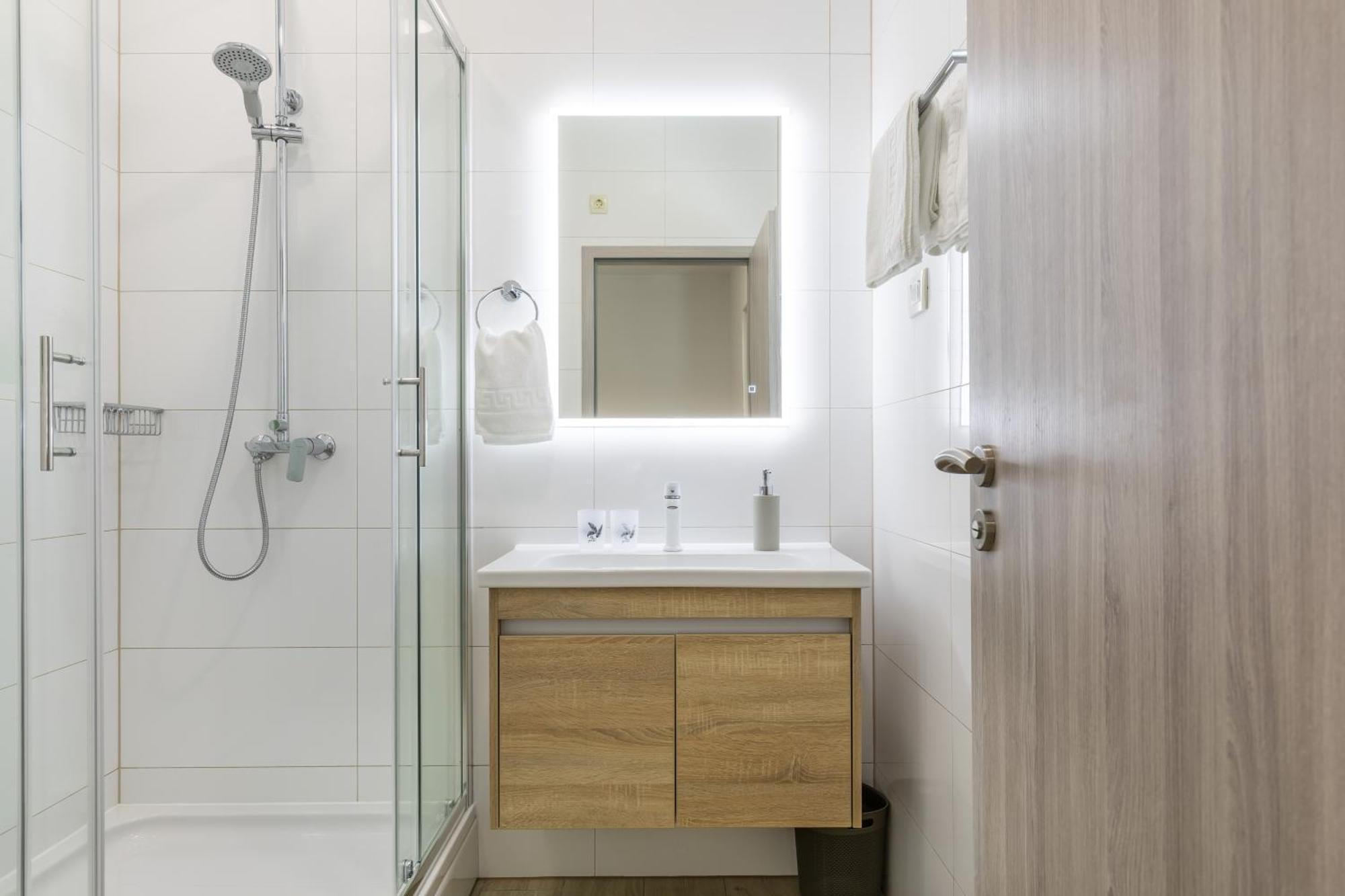 Luxurious Apartments Bona Fide Мимице Номер фото