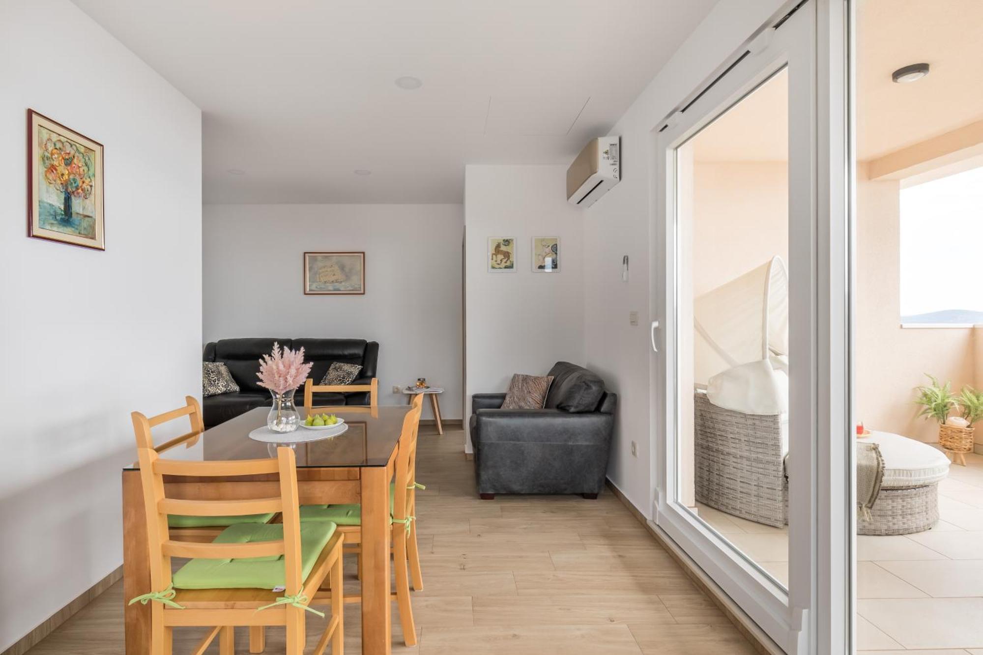 Luxurious Apartments Bona Fide Мимице Номер фото